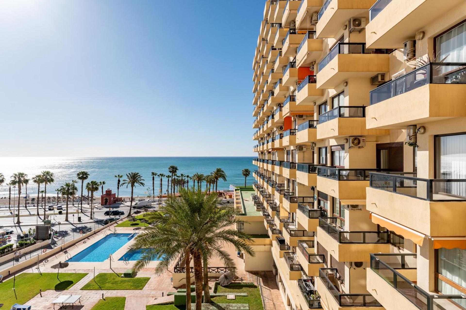 Malagasuite New Aloha Playa Benalmádena Exterior photo